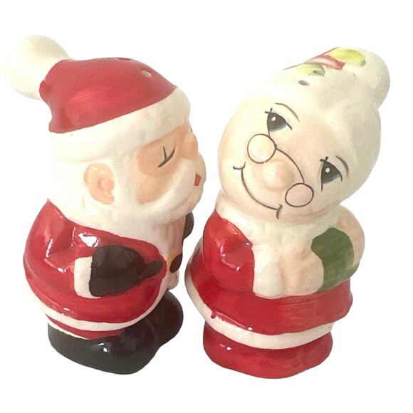 Christmas Kissing Santa Claus & Mrs. Claus salt & pepper shakers mint condition - Picture 1 of 3